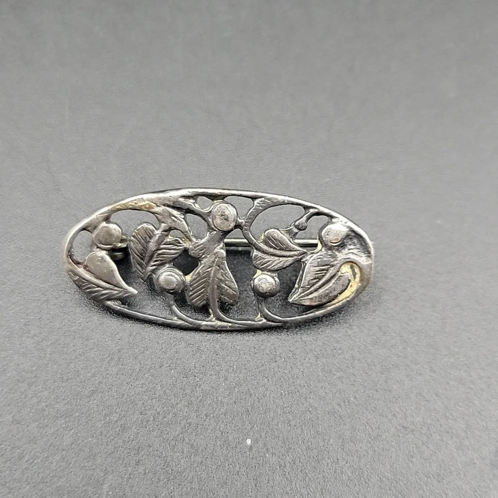 Vintage‎ 925 Sterling Silver Floral Leaf Oval Brooch 1.25